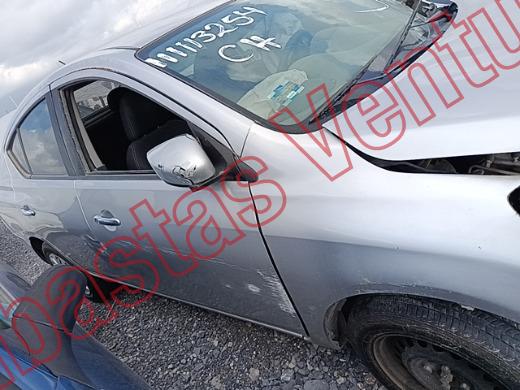 NISSAN VERSA 2018, foto 4 de 19