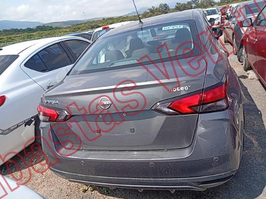 NISSAN VERSA 2025, foto 6 de 19