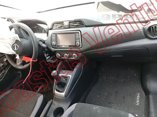 NISSAN VERSA 2025, foto 14 de 19