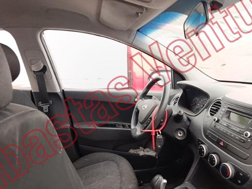 HYUNDAI GRAND I10 2017, foto 12 de 19