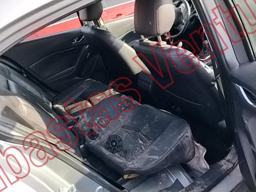 MAZDA 3 2015, foto 13 de 19