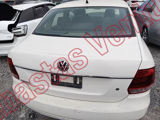 VOLKSWAGEN VENTO 2017, foto 6 de 19