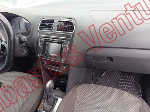 VOLKSWAGEN VENTO 2017, foto 14 de 19