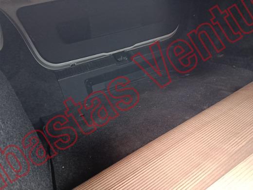 VOLKSWAGEN VENTO 2017, foto 15 de 19
