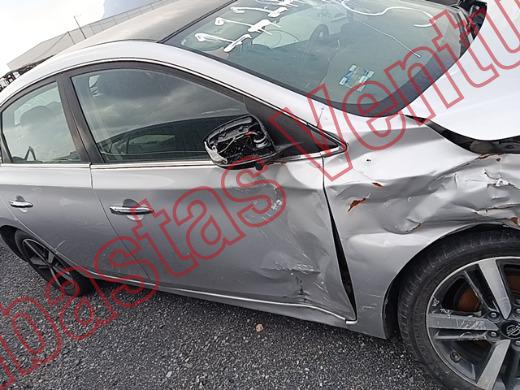 NISSAN SENTRA 2017, foto 4 de 19