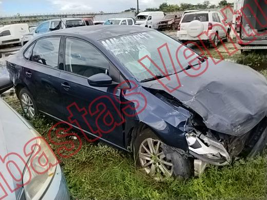 VOLKSWAGEN VENTO 2016, foto 4 de 19