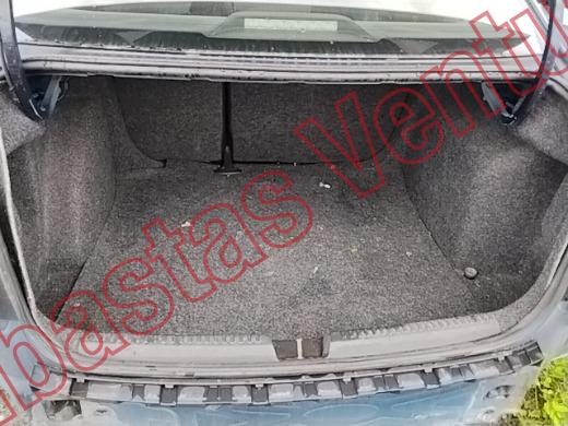 VOLKSWAGEN VENTO 2016, foto 15 de 19