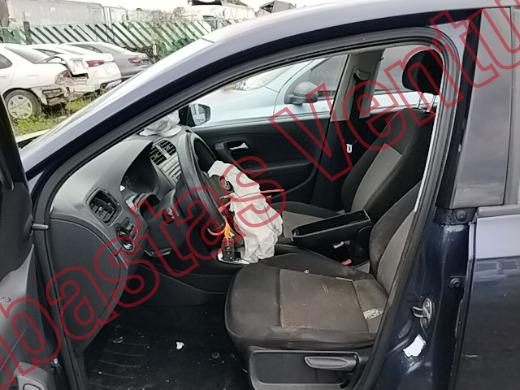 VOLKSWAGEN VENTO 2016, foto 17 de 19