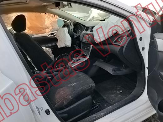 NISSAN SENTRA 2015, foto 12 de 19