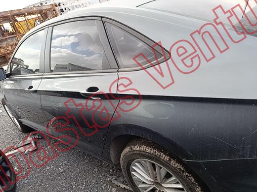 VOLKSWAGEN JETTA 2019, foto 7 de 19