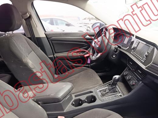 VOLKSWAGEN JETTA 2019, foto 12 de 19