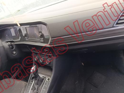 VOLKSWAGEN JETTA 2019, foto 14 de 19
