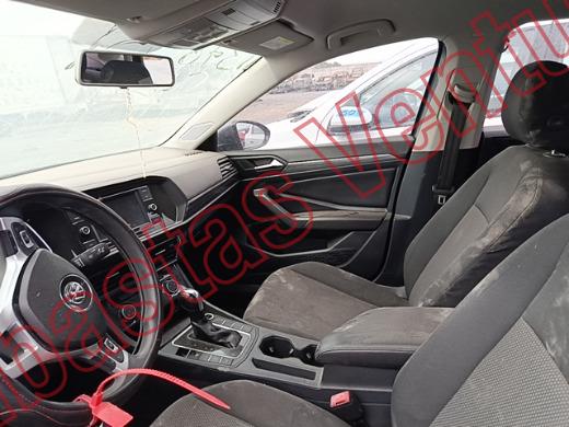 VOLKSWAGEN JETTA 2019, foto 17 de 19