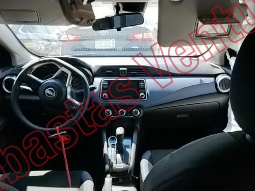 NISSAN VERSA 2024, foto 14 de 19