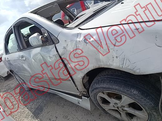 TOYOTA COROLLA 2005, foto 4 de 19