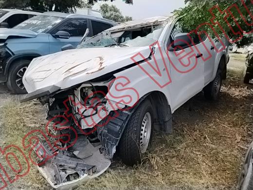 NISSAN FRONTIER 2021, foto 1 de 19