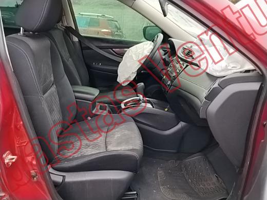 NISSAN X-TRAIL 2019, foto 12 de 19