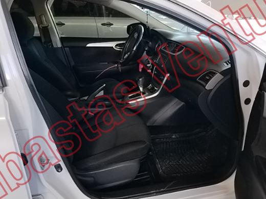 NISSAN SENTRA 2016, foto 12 de 19