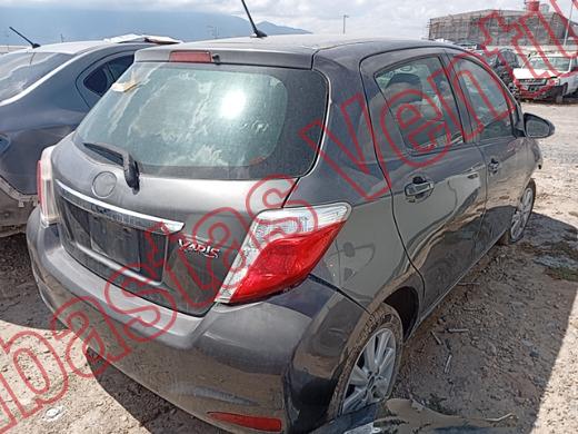 TOYOTA YARIS 2012, foto 5 de 19