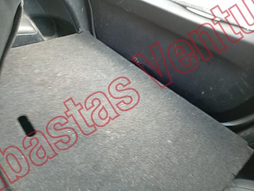 TOYOTA YARIS 2012, foto 15 de 19