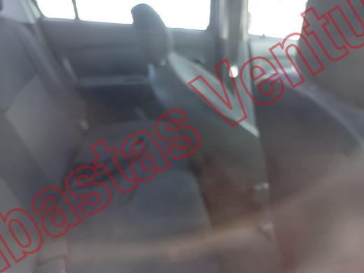 RENAULT LOGAN  2017, foto 13 de 19