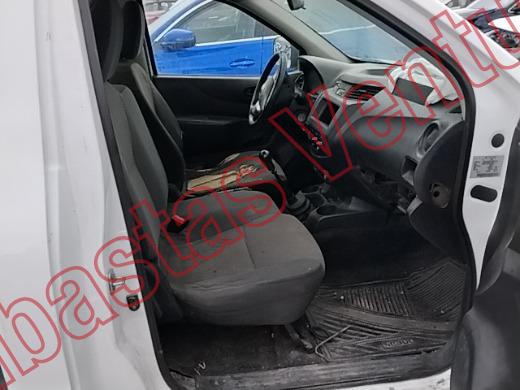 NISSAN NP 300 2020, foto 12 de 19
