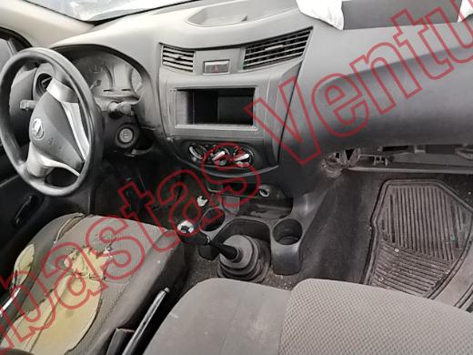 NISSAN NP 300 2020, foto 14 de 19