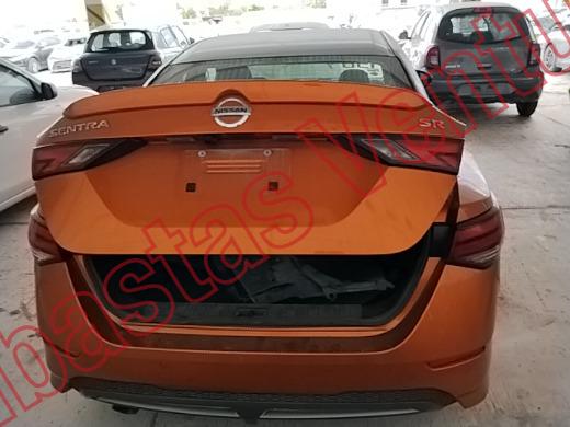 NISSAN SENTRA 2021, foto 6 de 19