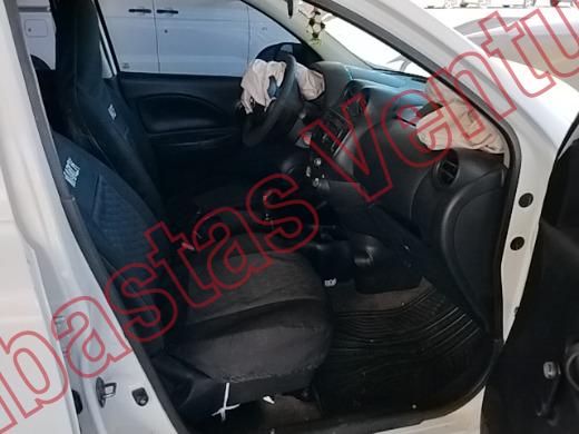 NISSAN MARCH 2015, foto 12 de 19