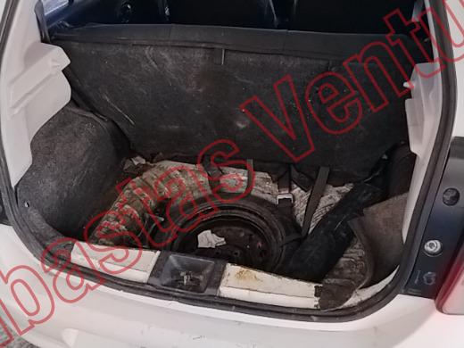 NISSAN MARCH 2015, foto 15 de 19
