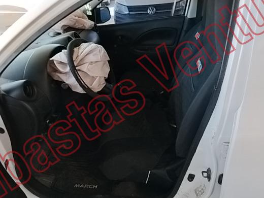 NISSAN MARCH 2015, foto 17 de 19