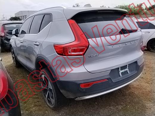 VOLVO XC 40 2024, foto 8 de 19