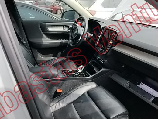 VOLVO XC 40 2024, foto 12 de 19