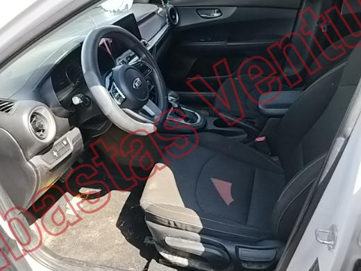 KIA FORTE   2019, foto 17 de 19