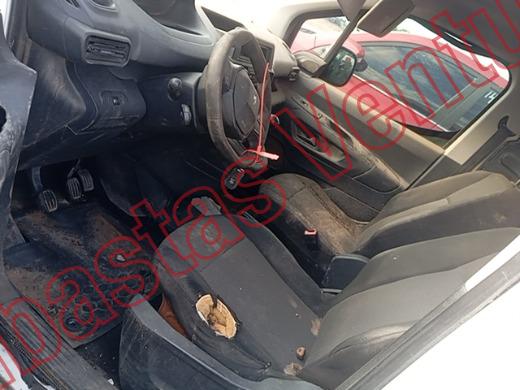 PEUGEOT PARTNER 2022, foto 17 de 19