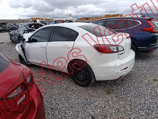 MAZDA MAZDA 3 2013, foto 8 de 19