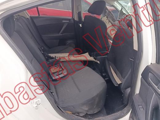 MAZDA MAZDA 3 2013, foto 13 de 19