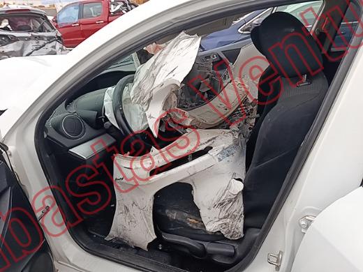 MAZDA MAZDA 3 2013, foto 17 de 19