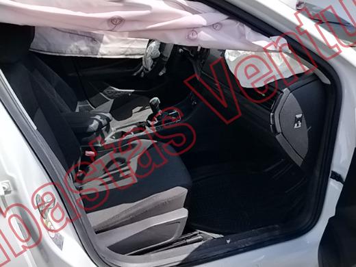 VOLKSWAGEN JETTA 2021, foto 12 de 19