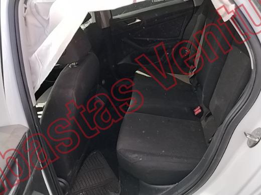 VOLKSWAGEN JETTA 2021, foto 16 de 19