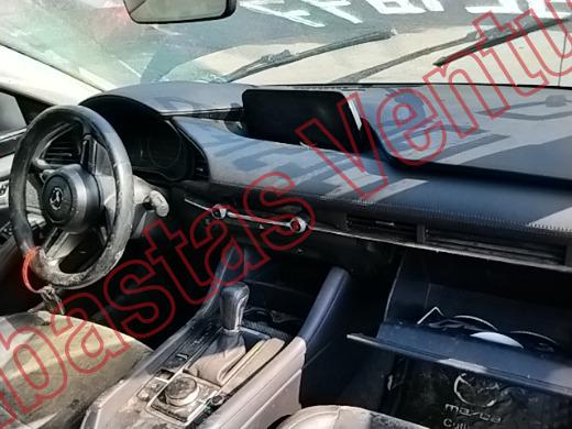MAZDA MAZDA 3 2020, foto 14 de 19