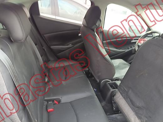 MAZDA MAZDA 2 2024, foto 13 de 19