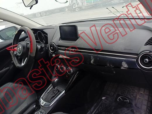 MAZDA MAZDA 2 2024, foto 14 de 19