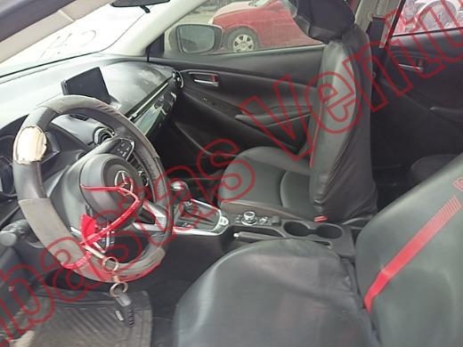 MAZDA MAZDA 2 2024, foto 17 de 19