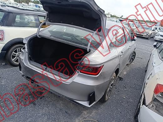 TOYOTA YARIS 2025, foto 5 de 19