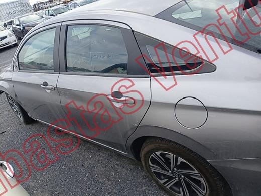 TOYOTA YARIS 2025, foto 8 de 19