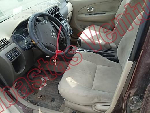 TOYOTA AVANZA 2011, foto 17 de 19
