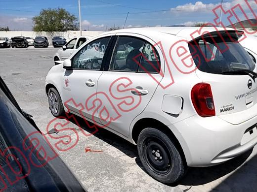 NISSAN MARCH 2014, foto 8 de 19