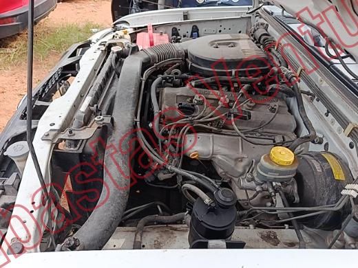 NISSAN NP 300 2014, foto 9 de 19