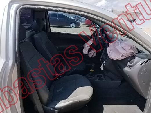 VOLKSWAGEN SAVEIRO 2019, foto 13 de 19